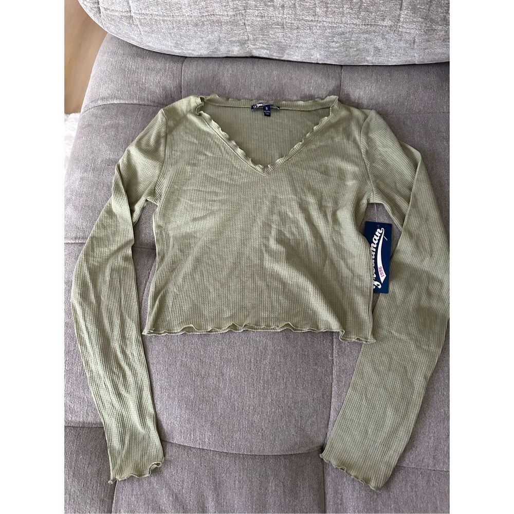 Freshman cropped ribbed long sleeve t-shirt NWT sz small